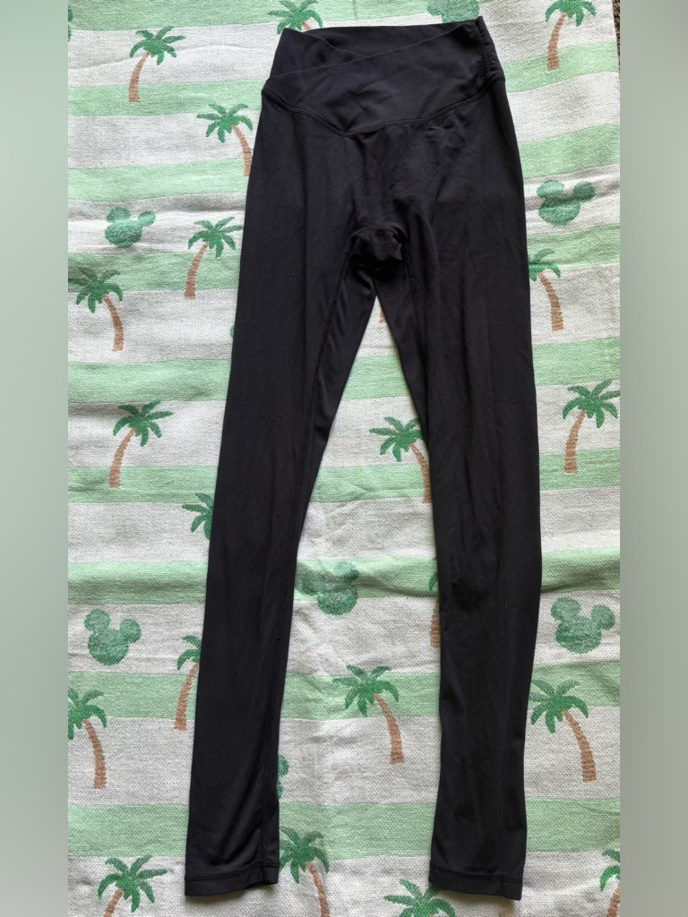 Paragon Black Leggings (bin 4)